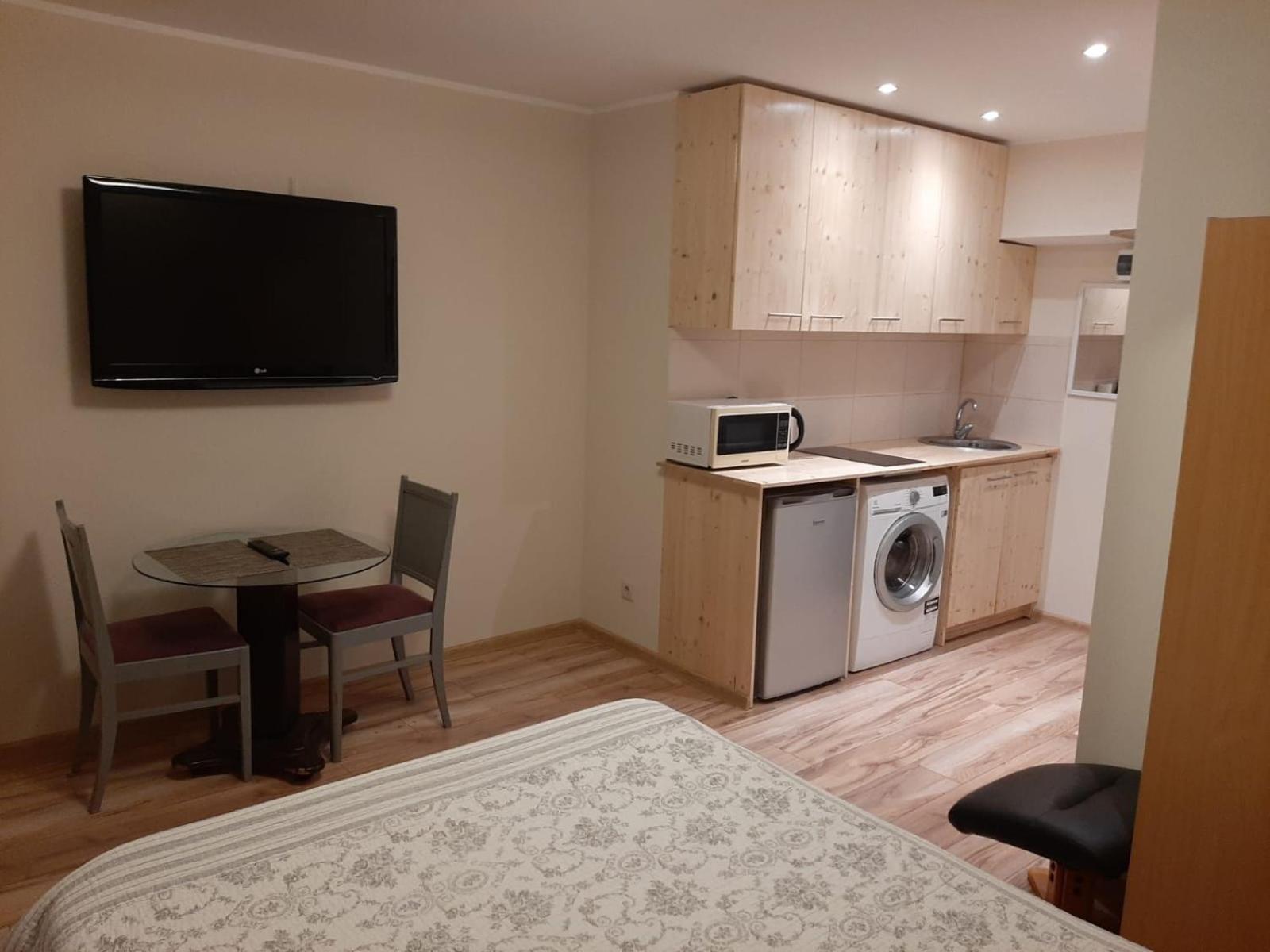 Tomik Appartement Liepāja Buitenkant foto